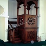 Mimbar Masjid Minimalis Tangga Samping
